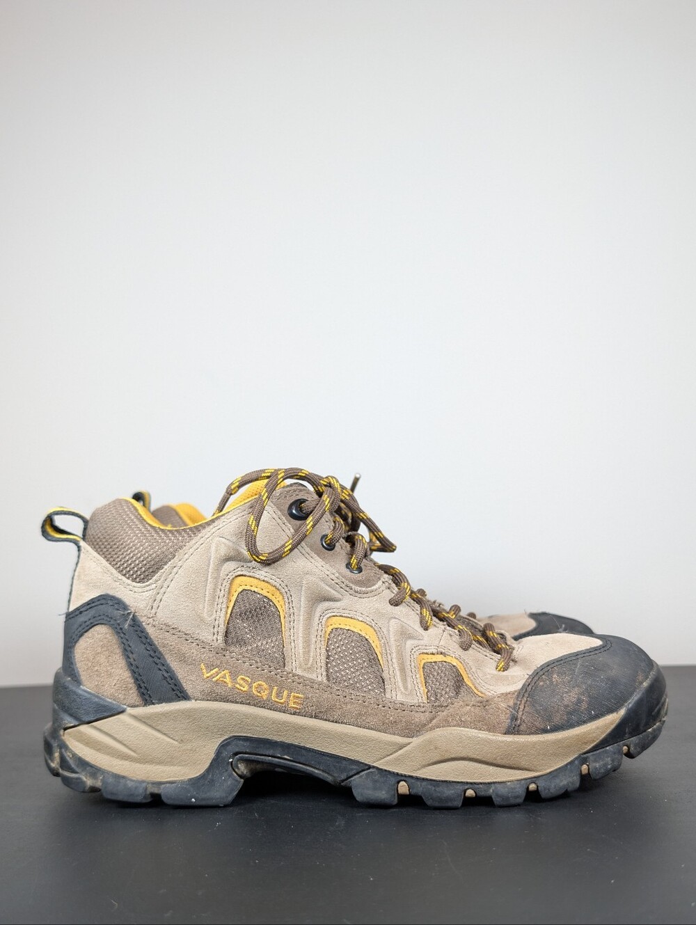 Vasque Brown Yellow Lace Up Hiking Outdoor Boots Women's 8.5‎